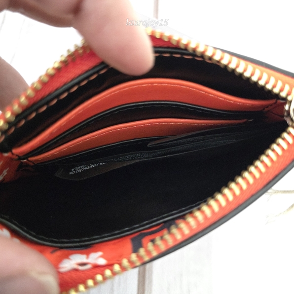 🌞SOLD🌞 San Francisco Giants Loungefly Wristlet Wallet Baseball MLB Floral Sewn - Picture 5 of 11